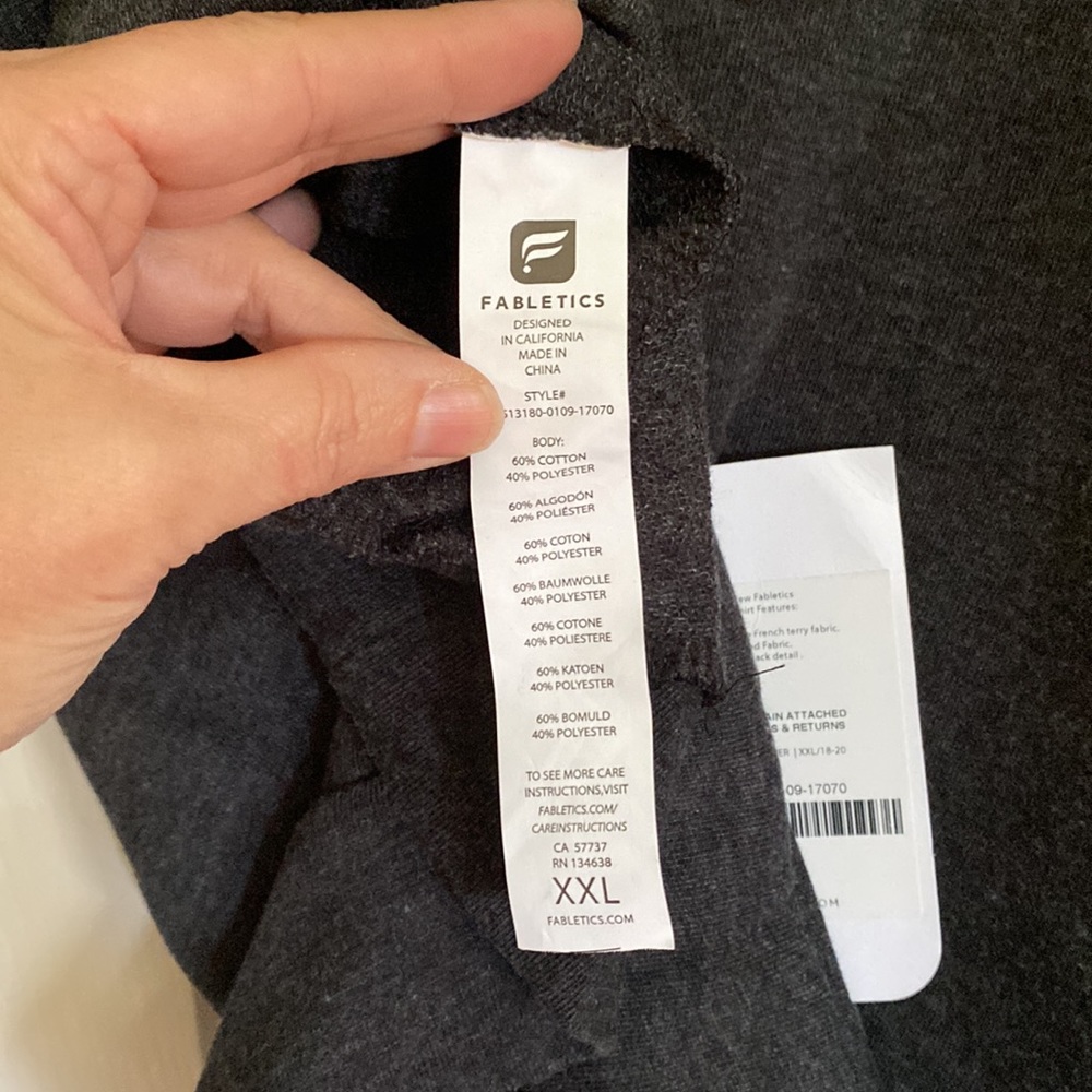 Fabletics Tennyson Pullover - Picture 8 of 8